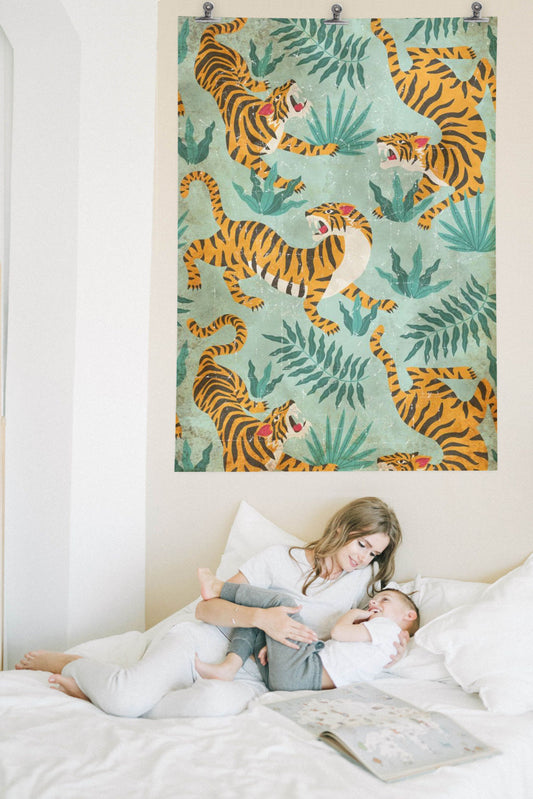 Green Naif Tigers on Papier froissé (Wrinkled paper)